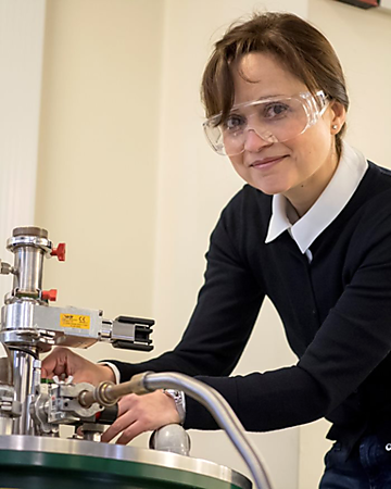 Amalia Patanè is Professor of Physics and Director of Research at the School of Physics and Astronomy at the University of Nottingham | © Scienta Omicron