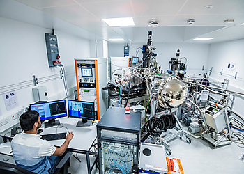 The HAXPES lab system at the Royce. Pictured is Suresh Maniyarasu, PhD student who holds an Overseas Research Studentship and Research Impact Scholarship at the University of Manchester, who is one of the team working on the HAXPES. | © Henry Royce Institute 